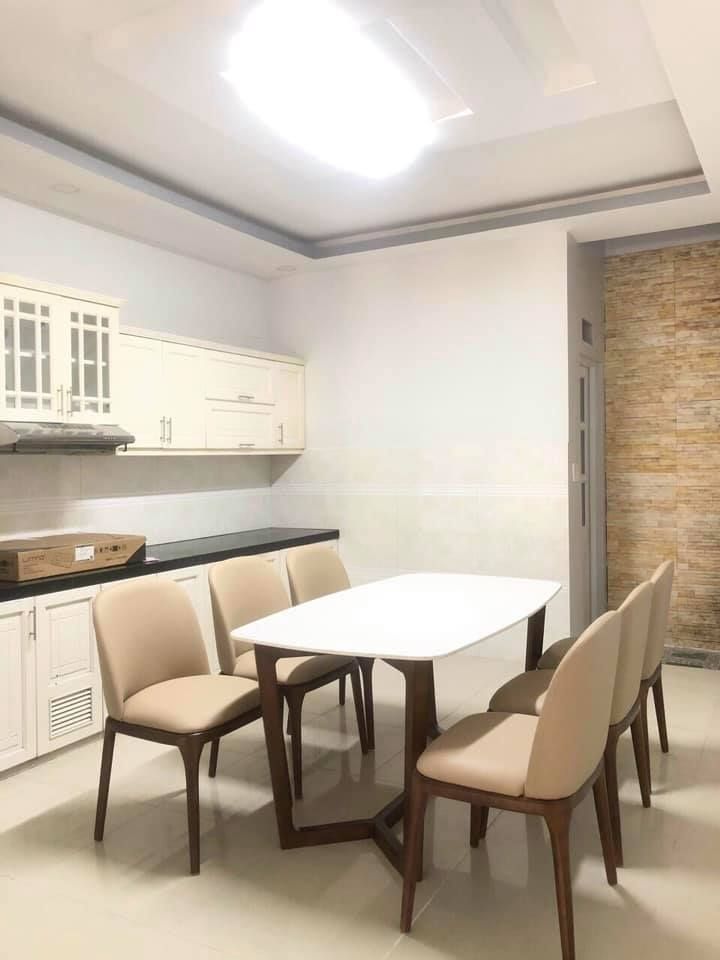Bán Nhà mặt tiền đường số 3 ngay chợ tân Mỹ quận 7. DT: 4 x 15m, giá 11.2 tỷ, đường 8m.