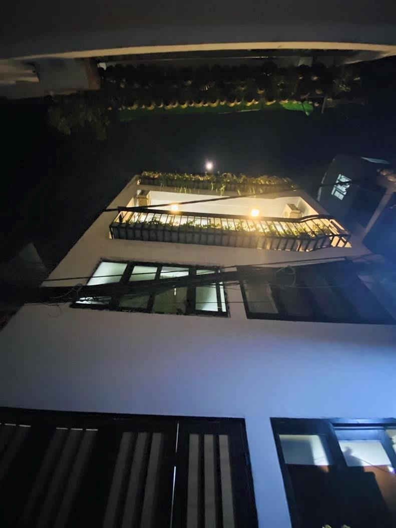 Bán nhà hẻm 1/, 571/xx Cách Mạng Tháng P. 15 Quận 10, 5.8x8.5m, giá 6.9 tỷ 1 trệt 3 lầu