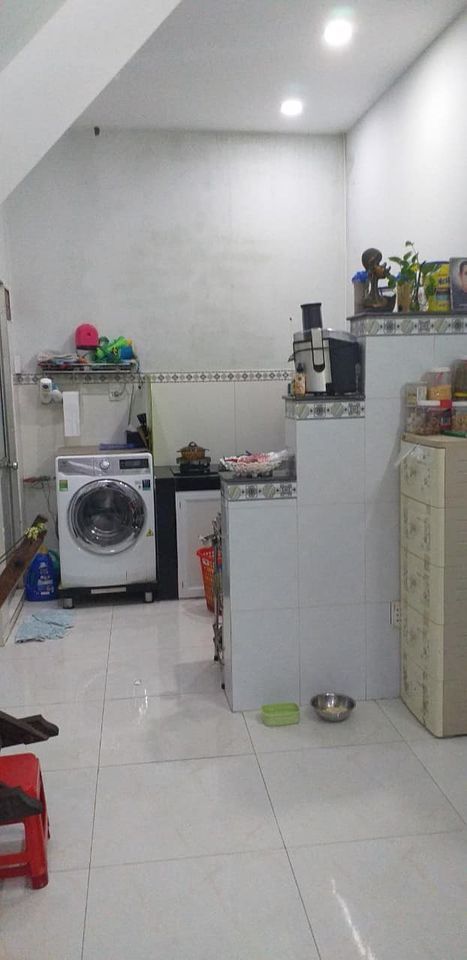 bán nhà p4Q8 phạm thế hiển DT 5×7 một trệt một Lầu. 2 phòng2wc Sổ hồng riêng