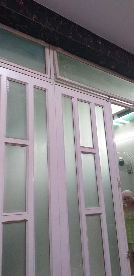 bán nhà p4Q8 phạm thế hiển DT 5×7 một trệt một Lầu. 2 phòng2wc Sổ hồng riêng