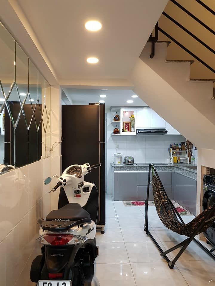nhà bán phường 7Q8 pham thế hiển dt 3.5×12 một trệt 2 lầu 4 phòng 3 tole..shr hoàn công đầy đủ