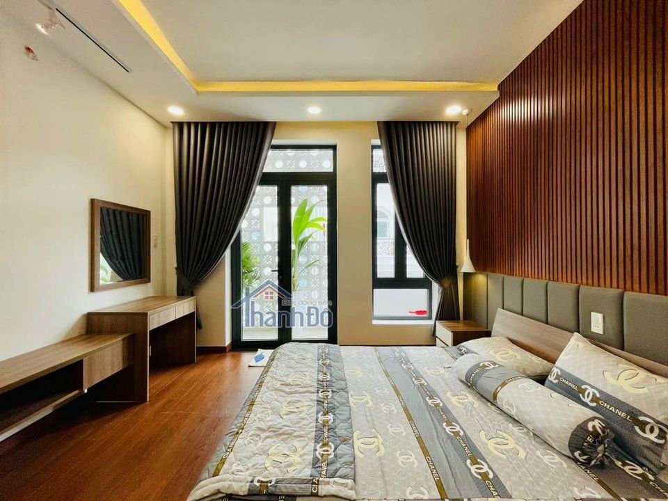 NHÀ PHỐ HIỆN ĐẠI NGAY TRUNG TÂM P9 GÒ VẤP - NHÀ FULL NỘI THẤT. - Diện tích : 4M x 14M