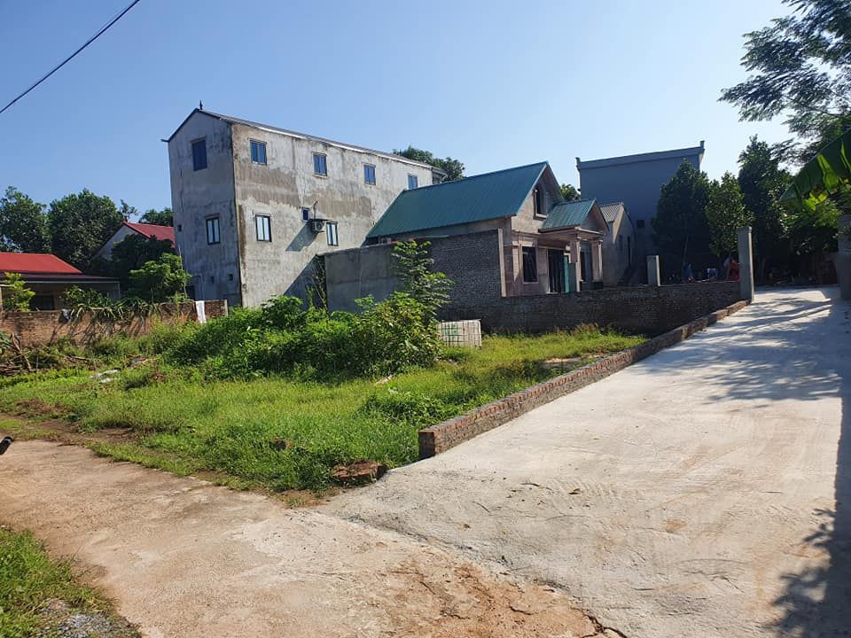 Mở bán lô đất đẹp ở Phú Hạ Minh Phú, diện tích mỗi lô 133m, mặt tiền 6,6m hậu 6,6m. Đường rộng 3