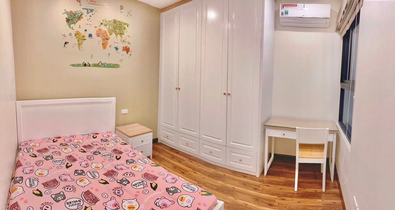 GOLMARK EM LẠI RA CĂN HỘ cho thuê tiểu học 2 phòng ngủ 2 vệ sinh 1 khách full đồ