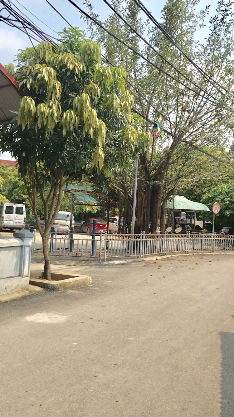 BÁN NHÀ 3 TẦNG 1 TỶ 450TR - Ô TÔ ĐỖ CỬA - HOT NHẤT QUẬN BẮC TỪ LIÊM