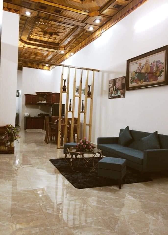 Nhà đẹp chỉ vào là ở thôi.diễn tích 6x20 full tc Dân cư đông đúc làm ăn buôn bán đều ok