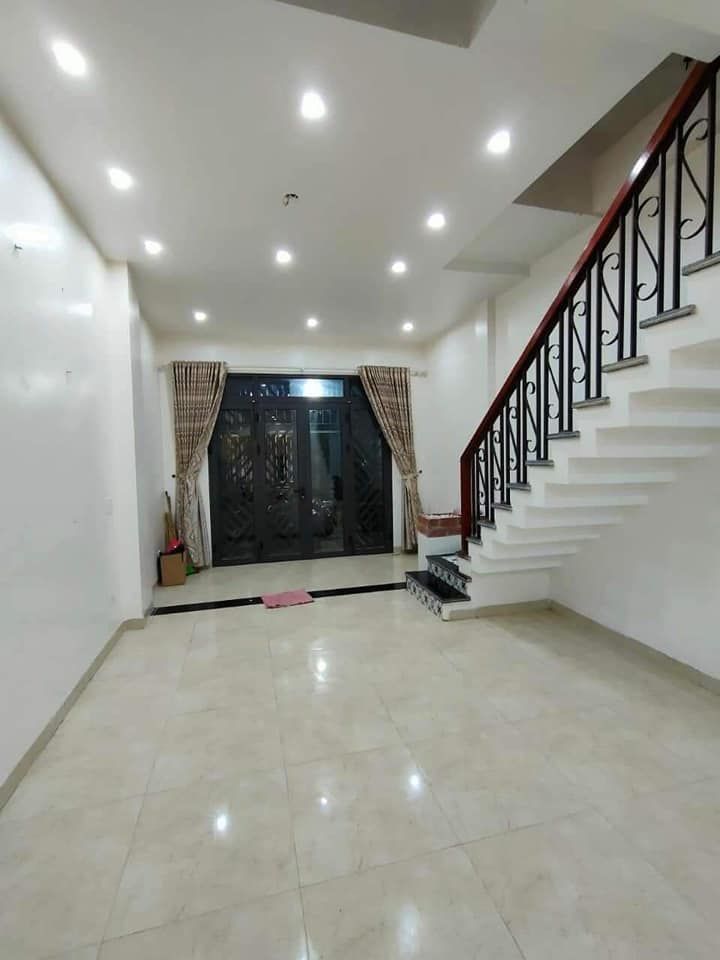 Nhà 3 tầng trong ngõ đường BÁI gần hồ TRUYỀN THỐNG Diện tích 43m Hướng Tây Bắc Giá 1tỷ 280 triệu