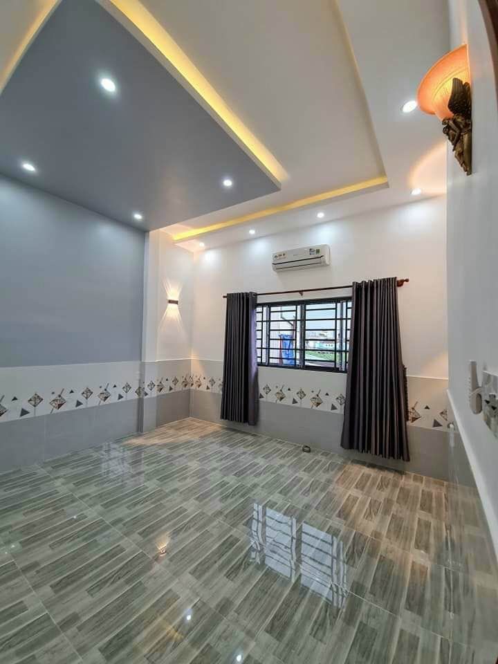 Bán căn nhà Mỹ Long mới cât đẹp giá mềm cho khách thiện chí trong TếtHẻm Thoại Ngọc Hầu, đường 4m