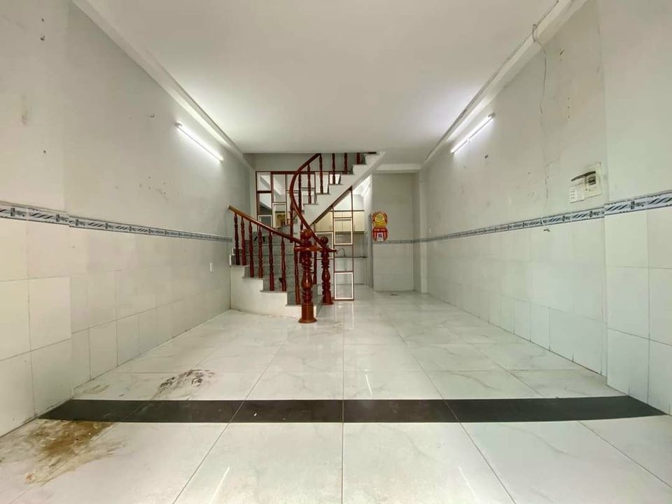 Bán nhà Nhà Bè SHR xe hơi đậu trước cửa hẻm 1886 Huỳnh Tấn Phát thị trấn Nhà Bè DT 4.35m*7.5m