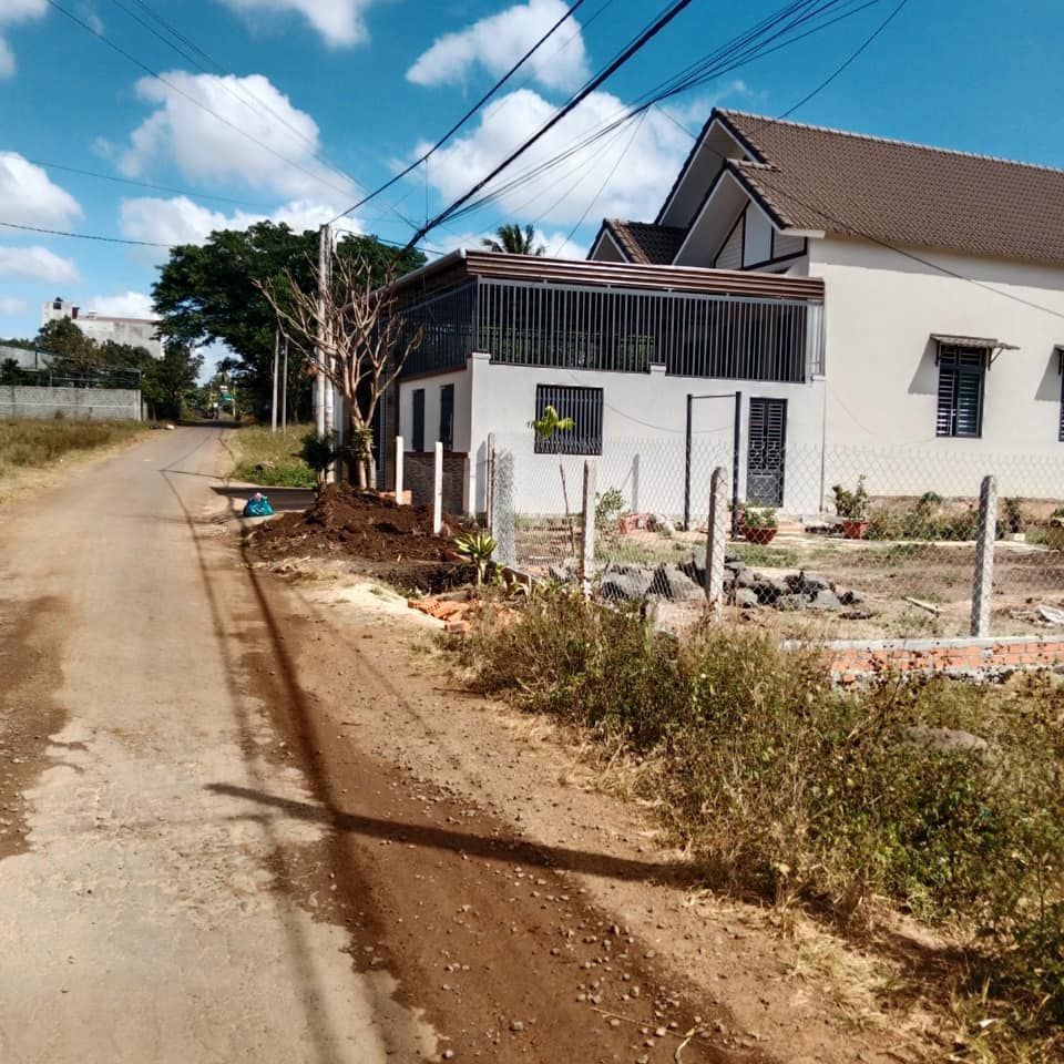 Đất nn mặt tiền hẻm 369 nguyễn thị định Thành Nhất BMT