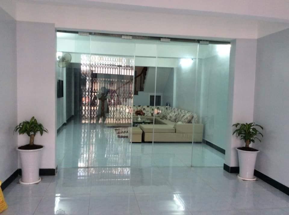 BÁN NHÀ ĐƯỜNG LÝ THƯỜNG KIỆT, PHƯỜNG 6 ĐỐI DIỆN ĐIỆN MÁY CHỢ LỚN CÀ MAU