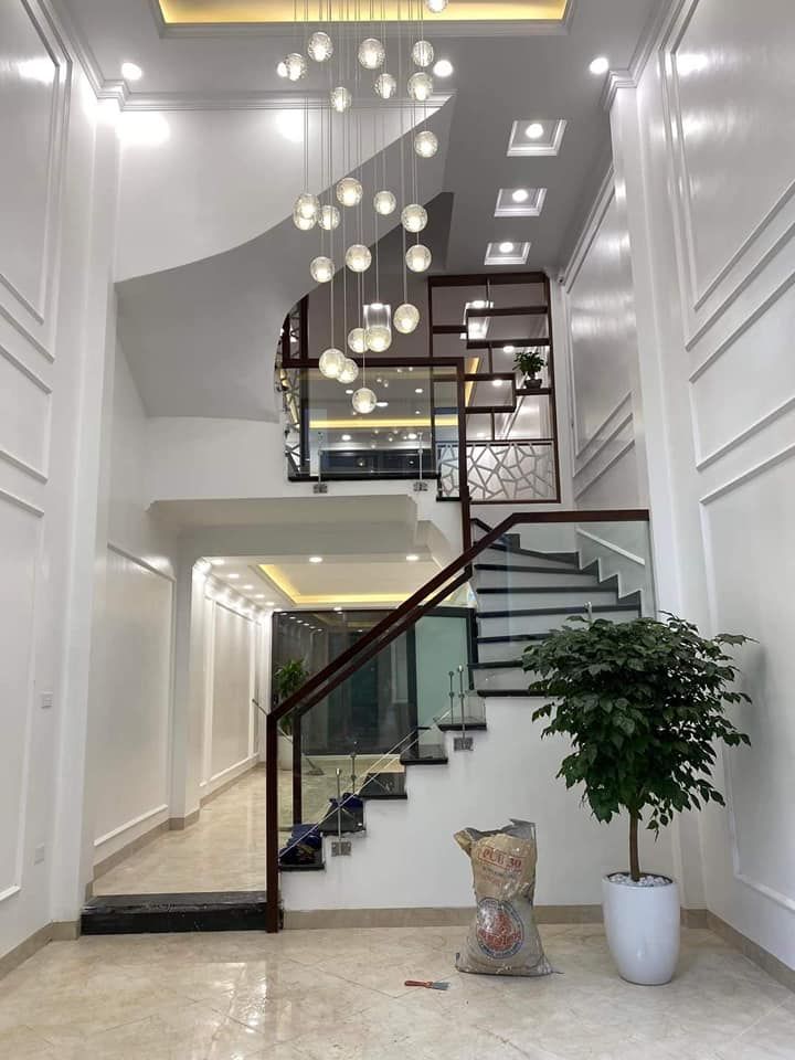Bán nhà chính chủ quận Thanh Xuân Ô tô qua nhà DT 45m2 MT 3.8m Anh chị vui lòng LH 0977752057