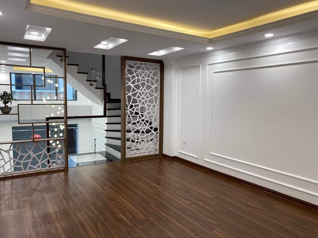 Bán nhà chính chủ quận Thanh Xuân Ô tô qua nhà DT 45m2 MT 3.8m Anh chị vui lòng LH 0977752057