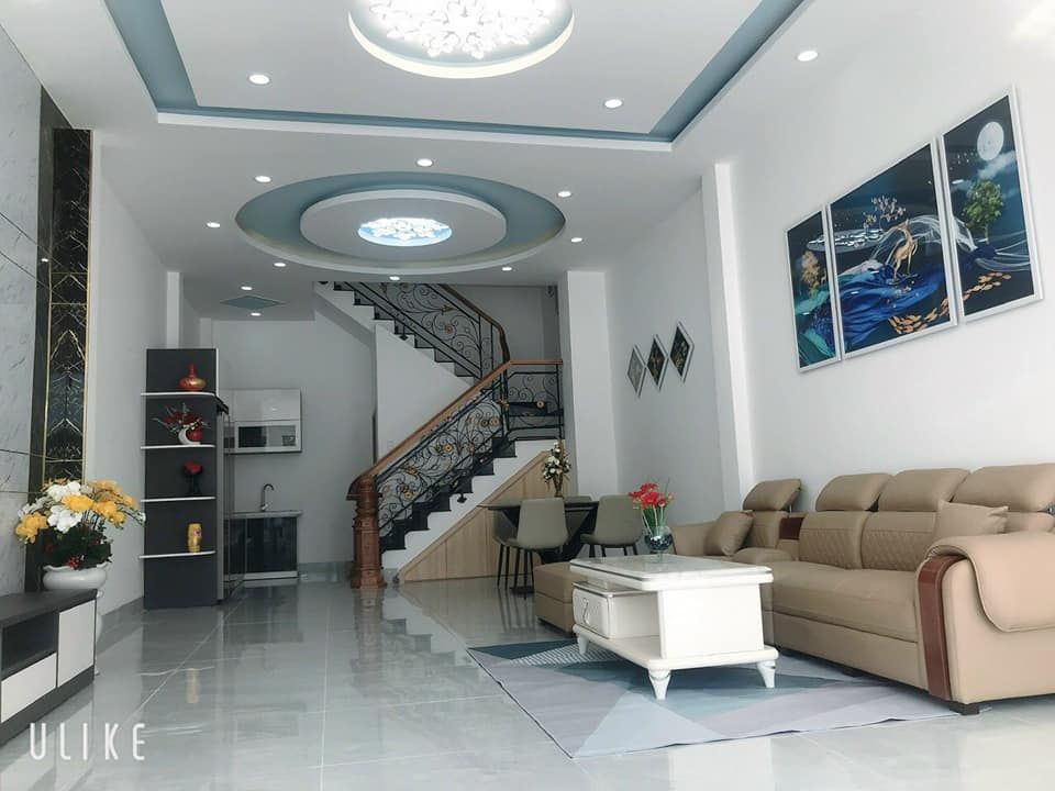 Bán nhà mặt tiền Nguyễn thị Minh Khai mới xây kế bên cổng chợ Bình Điềm và trường TH Phú Hoà 2