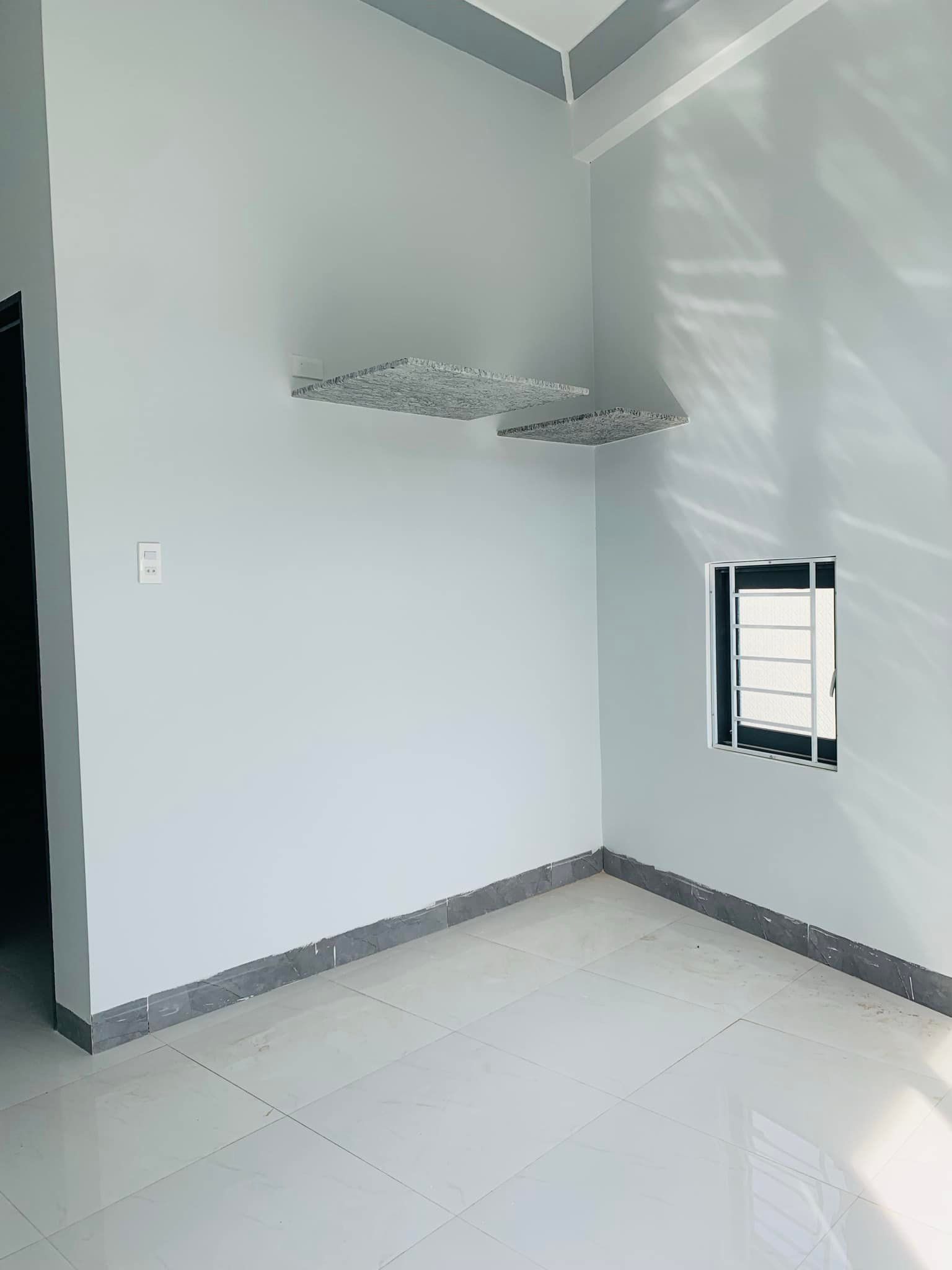 BÁN CĂN NHÀ HẺM RỘNG VÀ CẠN ĐƯỜNG TRẠNG QUỲNH, P.QUANG TRUNG TP- QN
