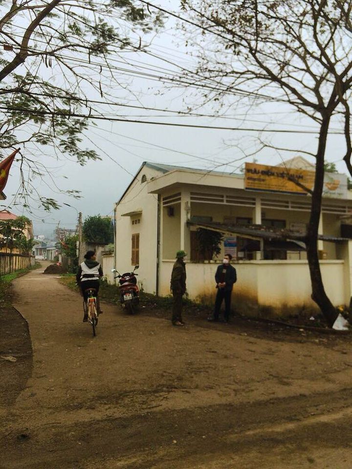 Bán đất sổ đỏ chính chủ gần Trường Nghề Hoà Bình giá bình dân Mặt tiền 4,2 m sâu 34,2 m dt 143m