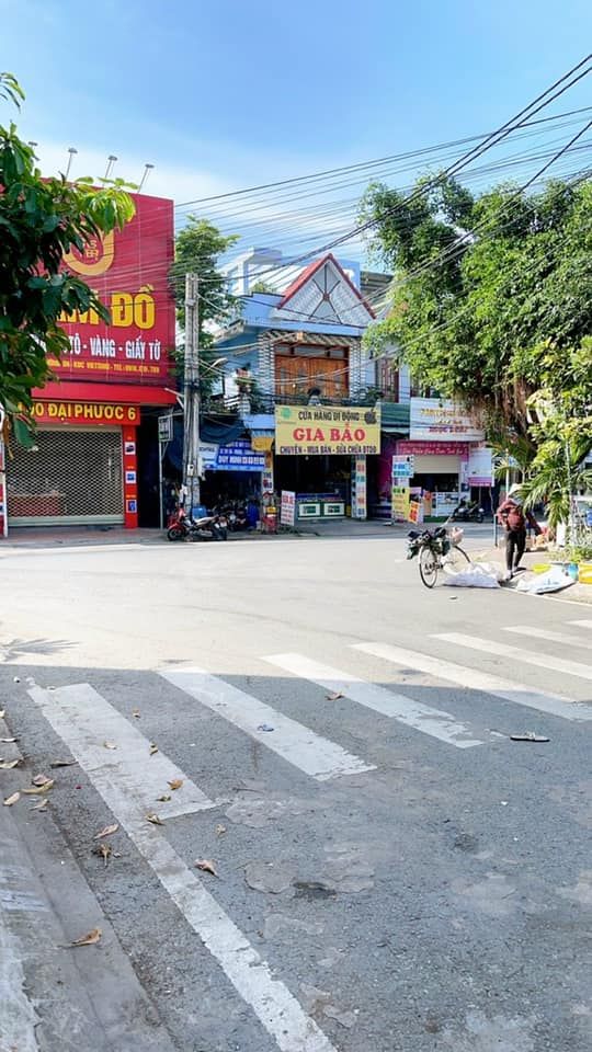 BÁN NHÀ MẶT TIỀN D35 KDC VIỆT SINH TRUNG TÂM THÀNH PHỐ THUẬN AN VỊ TRÍ NHÀ SÁT LÔ GÓC DT 110.5m2