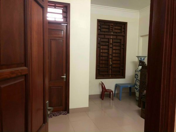 CC cần bán gấp căn nhà 3 tầng 102 m2 đường trước nhà rộng 4m vuông vắn phường Thanh Bình Tphd
