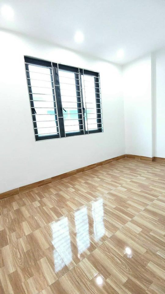 CC gửi bán nhà 3 tầng hướng Tây mới xây tại TP Hải Dương Ô tô đỗ cửa Ngõ 166 Vũ Hựu p. Thanh Bình