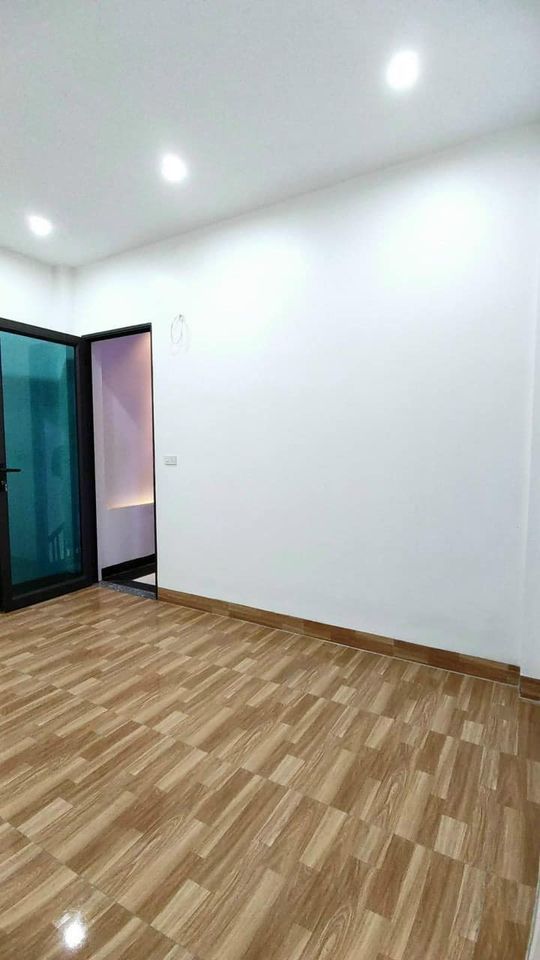 CC gửi bán nhà 3 tầng hướng Tây mới xây tại TP Hải Dương Ô tô đỗ cửa Ngõ 166 Vũ Hựu p. Thanh Bình
