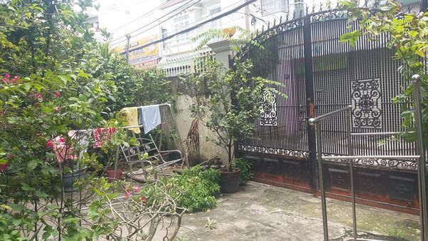 BÁN NHÀ QUẬN 2 Diện tích nhà & đất 308,4m2 Bao gồm 1 trệt 3 tầng gồm 6 phòng ngủ, 1 nhà để xe