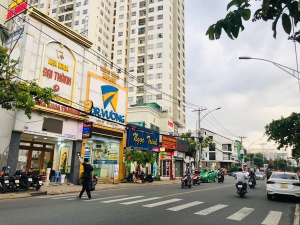 Bán Đất tặng dãy phòng trọ đường Đặng Văn Bi, P. Bình Thọ, TP Thủ Đức. HCM DT 98m2 ngang 5,5m.