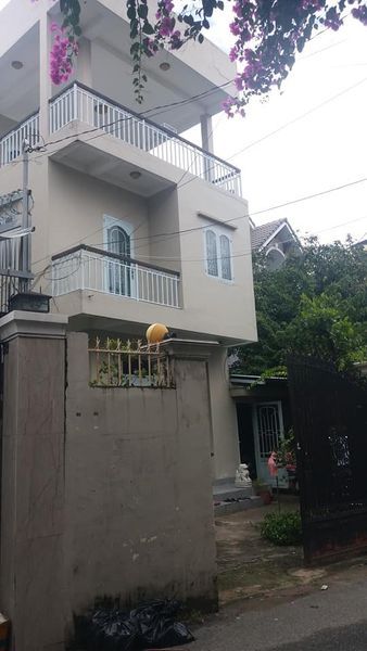 BÁN NHÀ QUẬN 2 Diện tích nhà & đất 308,4m2 Bao gồm 1 trệt 3 tầng gồm 6 phòng ngủ, 1 nhà để xe