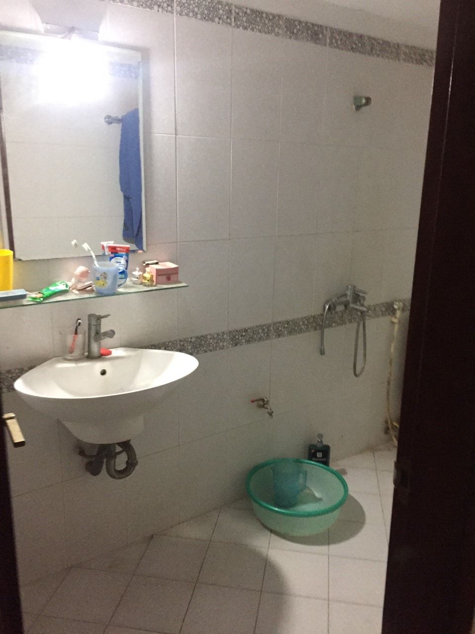 Cho thuê nhà nguyên căn tại Phú Đô - Nam Từ Liêm Diện tích: 35m2 x 5 tầng Thiết kế 3 PN