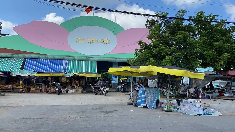 Nhà vườn 1600m2 gần Chợ, UBND Tịnh Thới, Tp Cao Lãnh. Chỉ 10 phút đi đến Vincom Plaza & Chợ CL