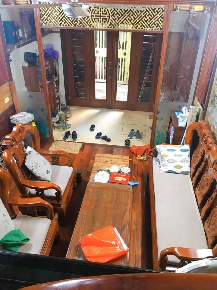 CHỈ 1,8 TỶ CÓ NHÀ 3 TẦNG PHỐ ĐỊNH CÔNG. DIỆN TÍCH 38M. NHÀ 2 MẶT NGÕ. NHÀ CỦA ĐẠI GIA GỖ.