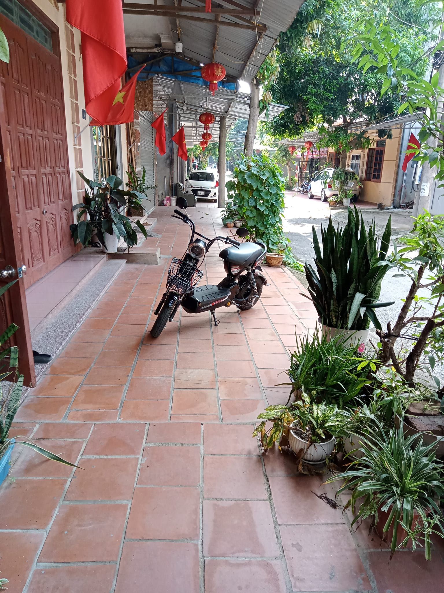 Bán nhà 3 tầng chính chủ Địa chỉ: Tổ 10B, P. Đức Xuân, Thành phố Bắc Kạn gần Thành đội an ninh tốt
