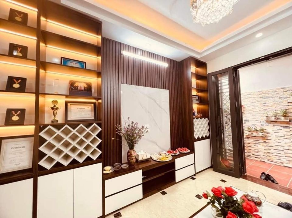 VĨNH HƯNG OTO 7 CHỖ ĐỖ CỬA TẦM TIỀN CỰC HIẾM CHỦ THIỆN CHÍ 3 TẦNG DÂN XÂY SỔ ĐỎ CHÍNH CHỦ