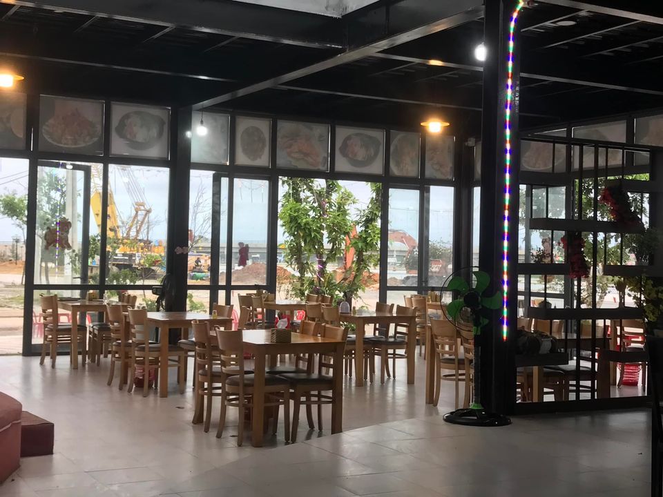 sang nhượng quán 2 tầng, 2 phòng, 2 vs, csvc đầy đủ, vào là bán được luôn CVA, Khối 3, Núi Thành