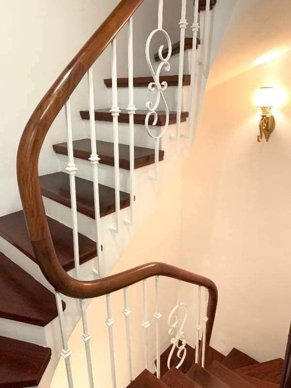 Bán nhà Đội Cấn, Ba Đình Đình DT 32m, 5T, MT4.5m Giá 4.62 tỷ có thương lượng Gần chợ Cống Vị