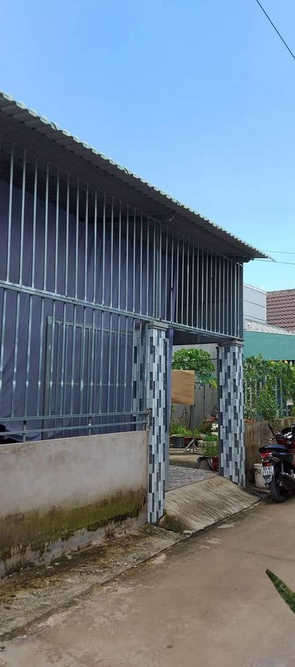Cần bán đất diện tích 12*20 full thổ trên đất có căn nhà 6*20 Vị trí ấp 1 trung an Mỹ Tho