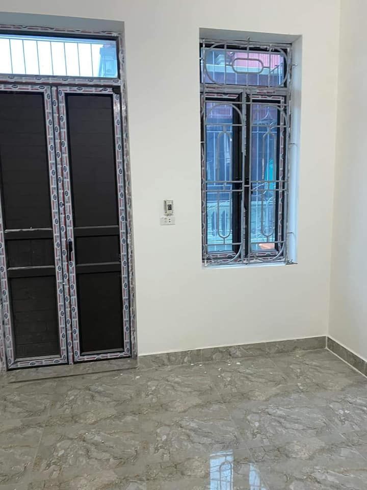 Chính chủ chuyển đi Sài Gòn cần bán nhanh nhà ngõ Ô TÔ đường Trường Chinh Diện tích 42m2 x3 tầng