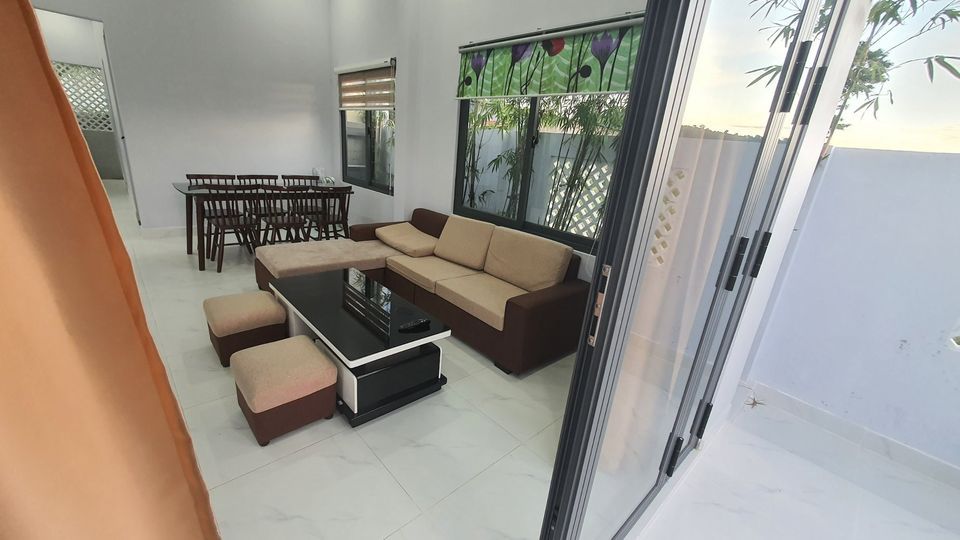 Chính chủ cần tiền gấp nên em bán căn nhà ngay đường Nguyễn Trung Trực, Phú Quốc. Nhà mới xây