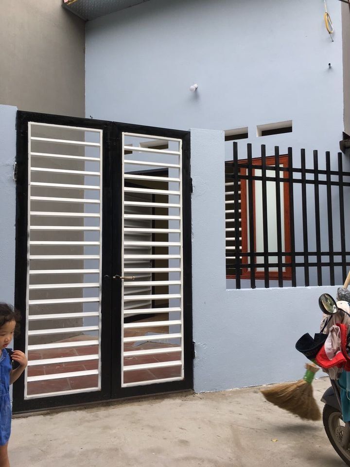 Cho thuê căn hộ nhà riêng 50m2 có gác xép rộng rãi, nhà mới sạch sẽ an ninh tốt khu dân trí cao