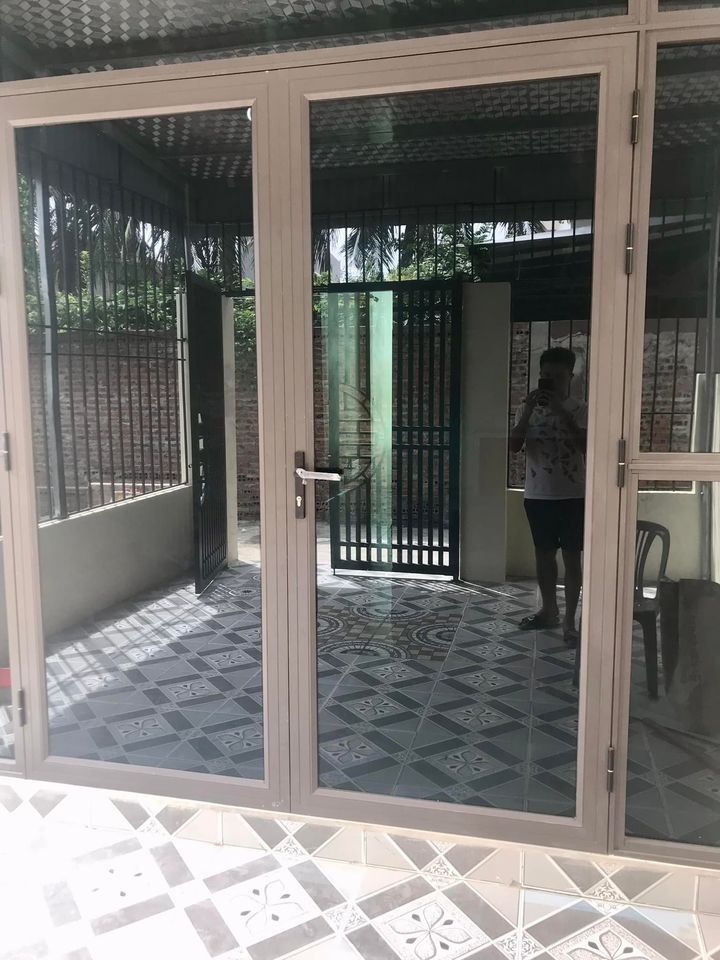 Chính chủ mình cần bán 2 nhà cấp 4 vừa hoàn thiện xong chỉ việc dọn vào ở đối diện UB p. Quảng Hưng