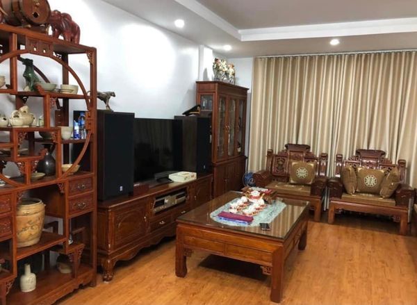 LÔ GÓC CẦU GIẤY 5T - 47M - GẦN OTO- CÁCH BÃI ĐỖ Ô TÔ 50M NỘI THẤT SANG TRỌNG MT RỘNG NHỈNH 6 TỶ