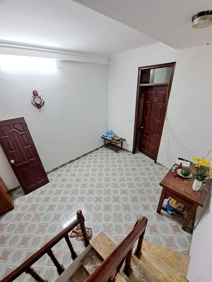 TRUNG TÂM ĐỐNG ĐA HOÀNG CẦU HÀO NAM NGÕ THÔNG GẦN PHỐ DT 35m2 MT 4.3m giá 4 tỷ