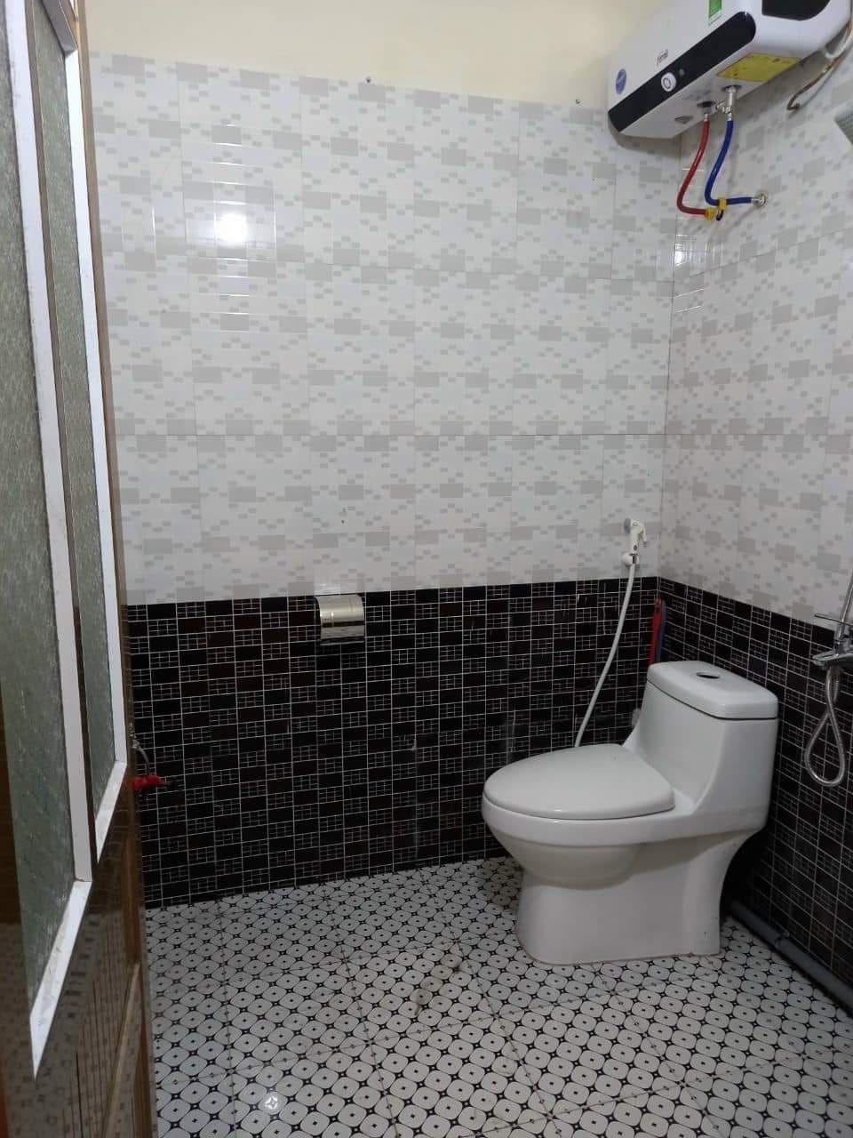 Chính chủ gửi bán ngôi nhà đẹp khang trang chỉ việc xách va ly về ở ngay tại Đội 6 Thôn Trung HL NG