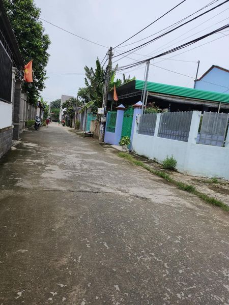 Cần bán gấp 1trệt 1lửng phường trảng dài TP biên hoà đường 4m Hạ giá mạnh còn 3tỷ350tr