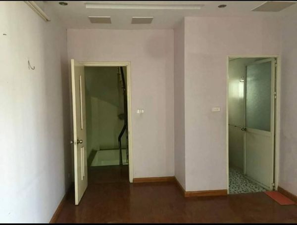 Cho thuê nhà 5 tầng tại Ngõ 1 Bùi Xương Trạch NHÓM ĐÔNG 6 - 9ng - 3 ngủ kk - 11 tr có tl