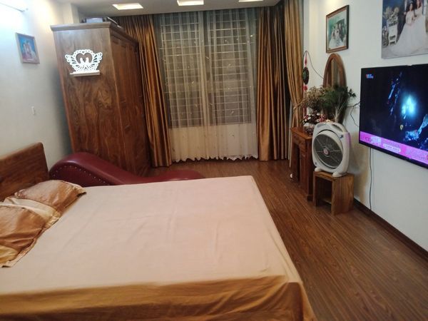 Cho thuê nhà nguyên căn Đội Cấn, Ba Đình – giá 12 triệu Diện tích 35m2*5 tầng - 3 phòng ngủ, 4vs