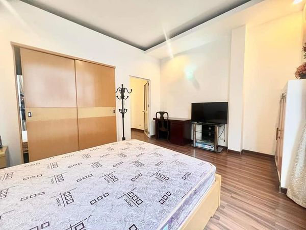 Cho thuê CHDV cao cấp, full nội thất mặt phố vip Mai Hắc Đế. - Toà nhà 7 tầng thiết kế 12 căn hộ
