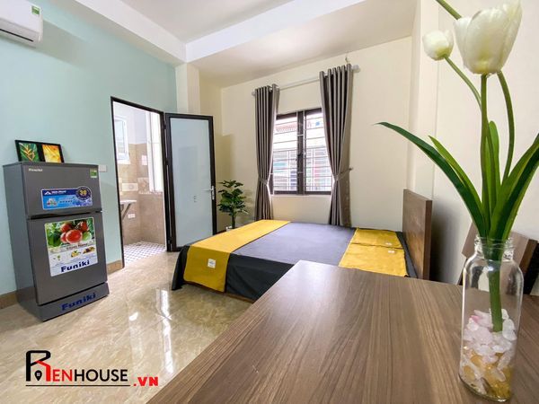 Cho thuê Ngõ 35/17 Trần Thái Tông (01/11 vào ở) - Phòng đơn 30m2, tầng 5 (503) - Giá 5.8tr/tháng