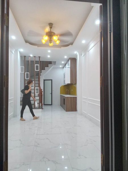 Cho thuê nhà nguyên căn ở Lai Xá, Cầu Diễn Diện tích 32mx5T, 3PN Nhà mới tinh, đẹp Phù hợp ở gđ