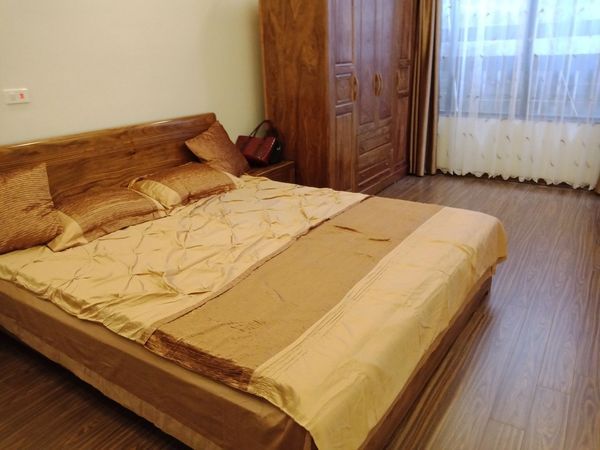 Cho thuê nhà nguyên căn Đội Cấn, Ba Đình – giá 12 triệu Diện tích 35m2*5 tầng - 3 phòng ngủ, 4vs