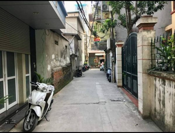 Cho thuê nhà 5 tầng tại Ngõ 1 Bùi Xương Trạch NHÓM ĐÔNG 6 - 9ng - 3 ngủ kk - 11 tr có tl